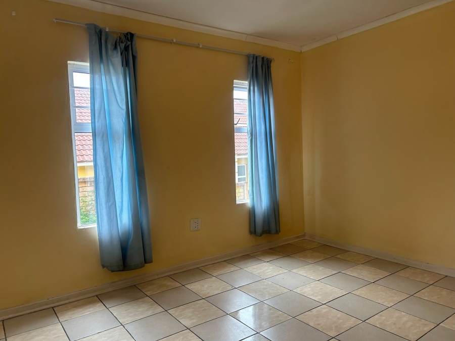 5 Bedroom Property for Sale in Beacon Bay North Eastern Cape